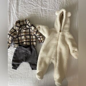 Carter’s Newborn 3 piece Bundle